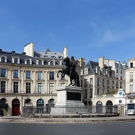 Apartment Beau 2 Pieces Louvre Coeur Paris